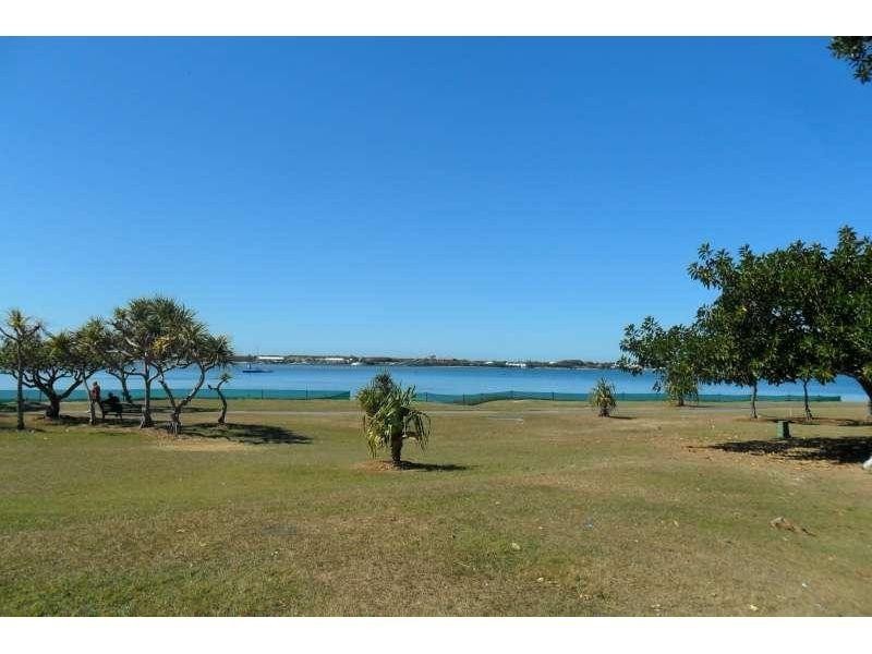 28 Central Street, Labrador QLD 4215