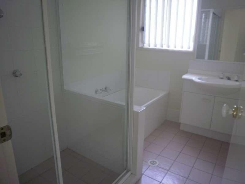 38 Marble Arch Place, Arundel QLD 4214