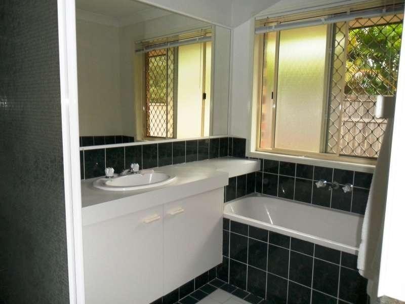 39 Lucille Ball Place, Parkwood QLD 4214