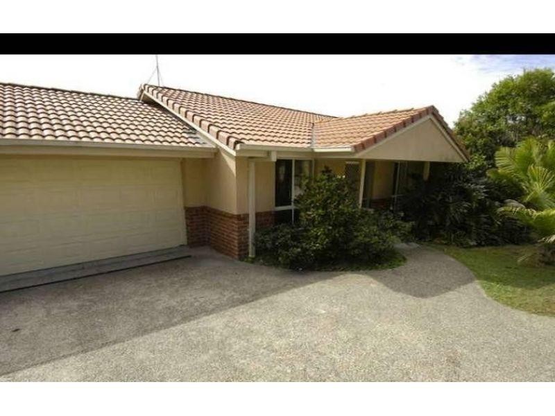 45 Davis Cup Court, Oxenford QLD 4210