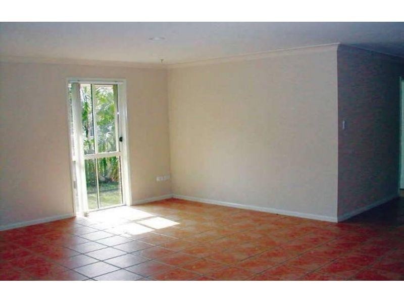 45 Davis Cup Court, Oxenford QLD 4210