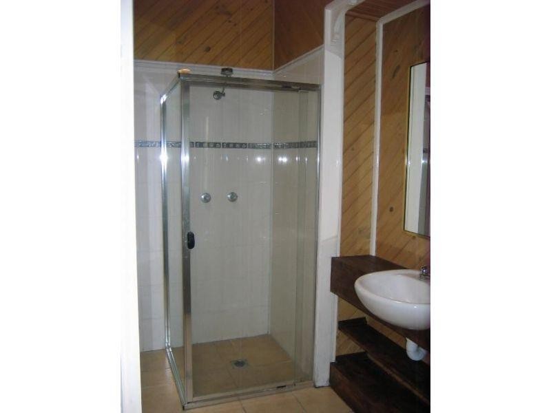 63 Kindra Avenue, Southport QLD 4215