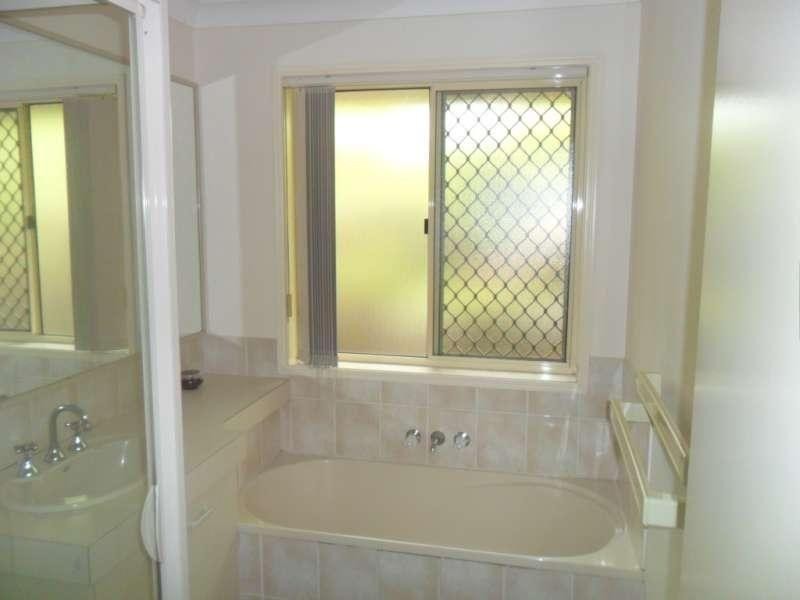 53 Ballybunion Drive, Parkwood QLD 4214