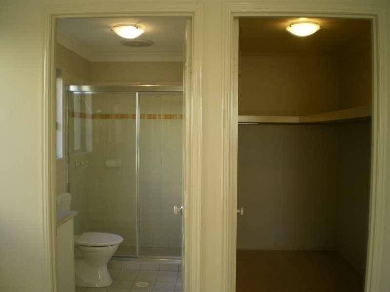 55 Golden Bear Drive, Arundel QLD 4214