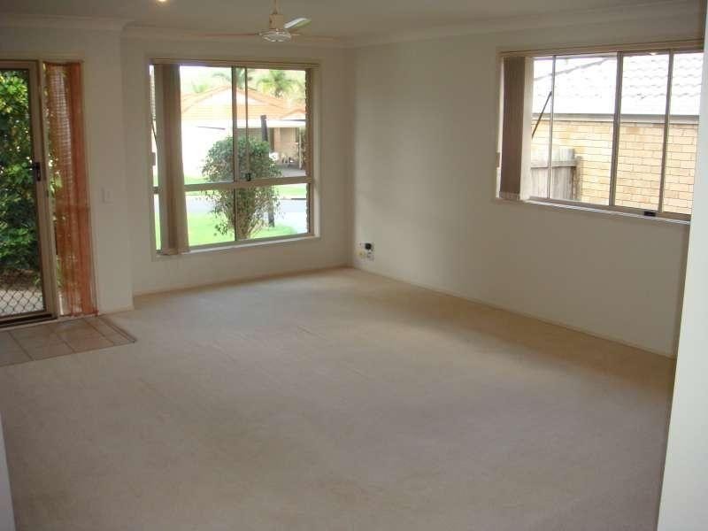 14 Fairweather Drive, Arundel QLD 4214