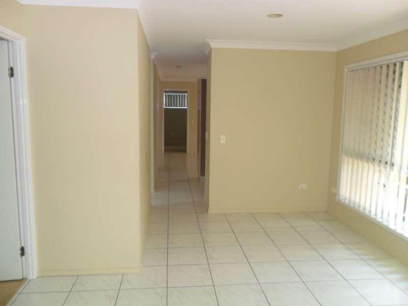 162 Greenacre Drive, Arundel QLD 4214