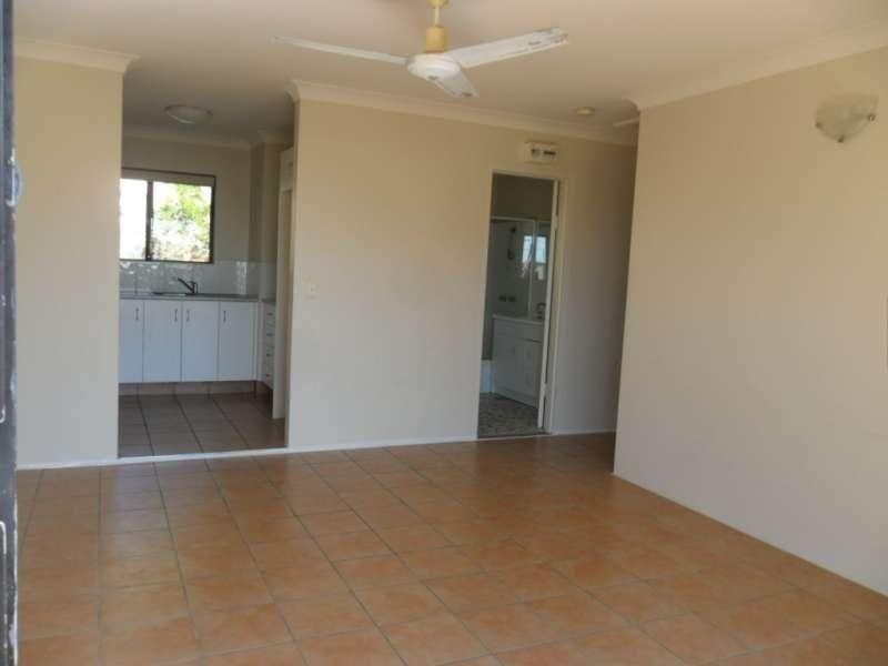 8/3 Railway Street, Southport QLD 4215