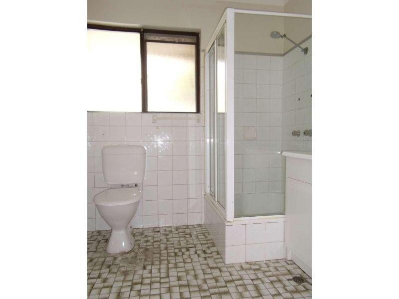 8/3 Railway Street, Southport QLD 4215