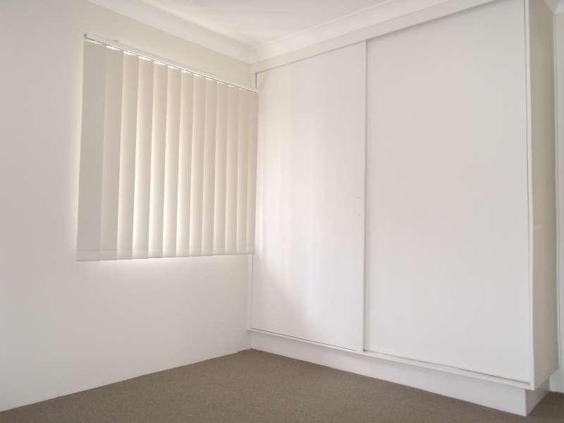 8/3 Railway Street, Southport QLD 4215