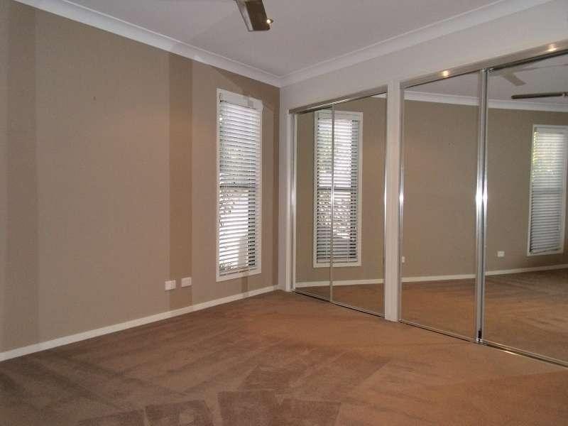 12 Brooke Avenue, Southport QLD 4215