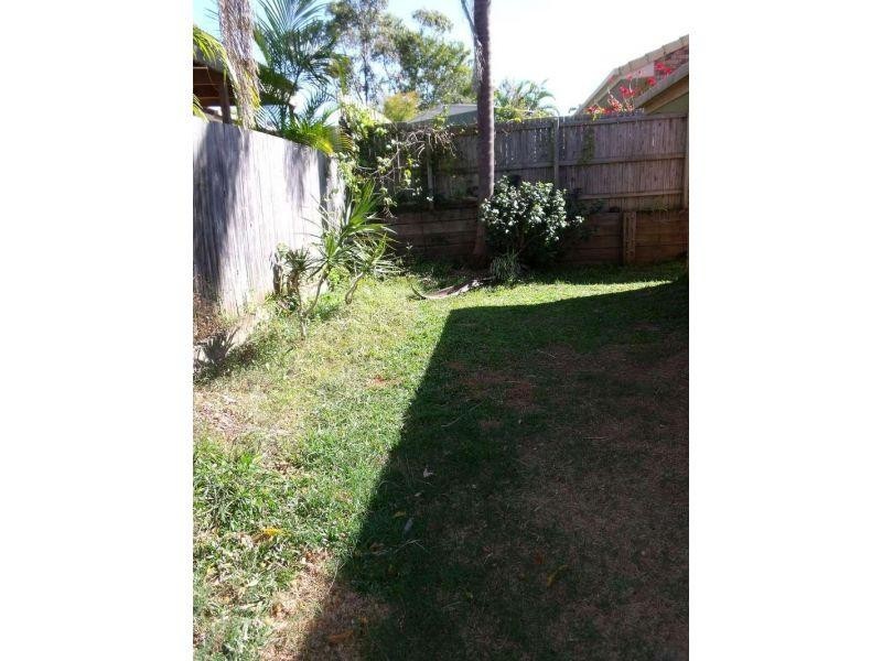 1/182 Whiting Street, Labrador QLD 4215