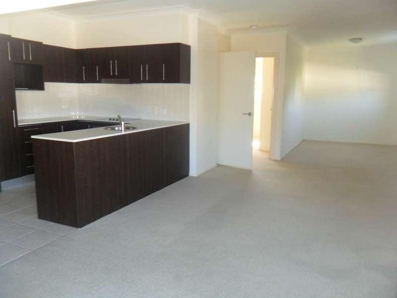 4/5 Carey Lane, Southport QLD 4215