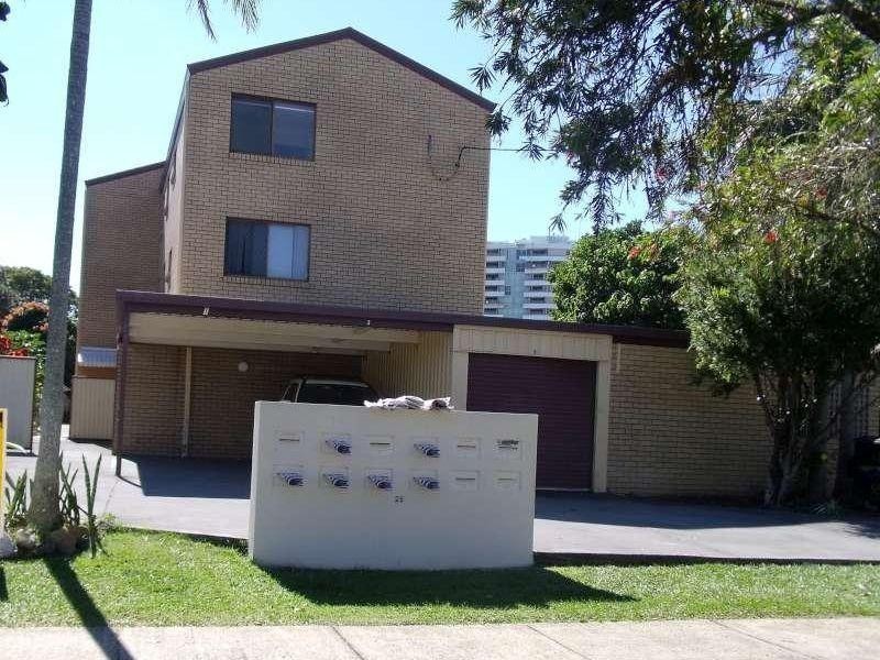 10/25 Imperial Parade, Labrador QLD 4215