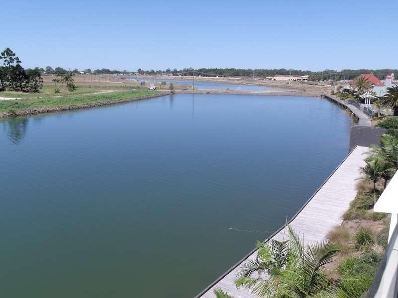 133/3 Pendraat Parade, Hope Island QLD 4212