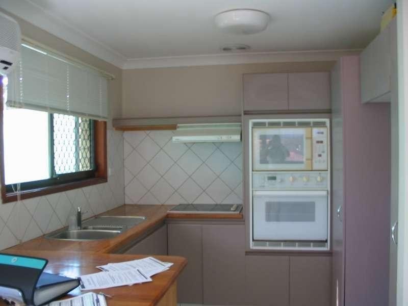 2/11 Lloyd Street, Southport QLD 4215