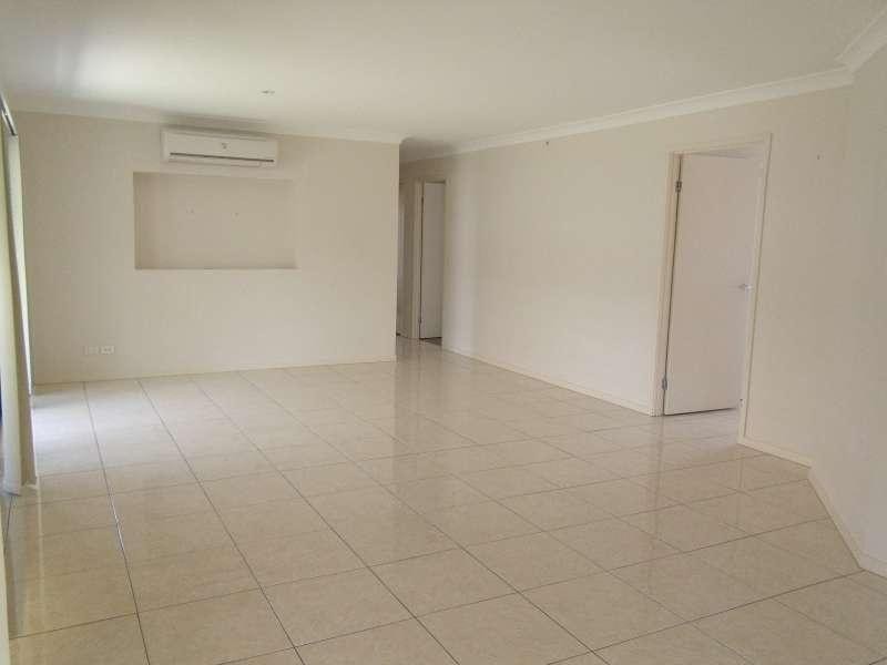 4 Gerard Street, Pacific Pines QLD 4211