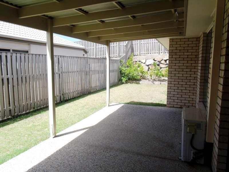 4 Gerard Street, Pacific Pines QLD 4211