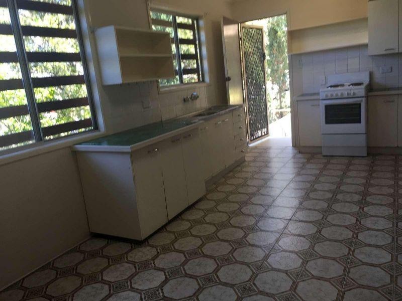 15 Percy Street, Southport QLD 4215