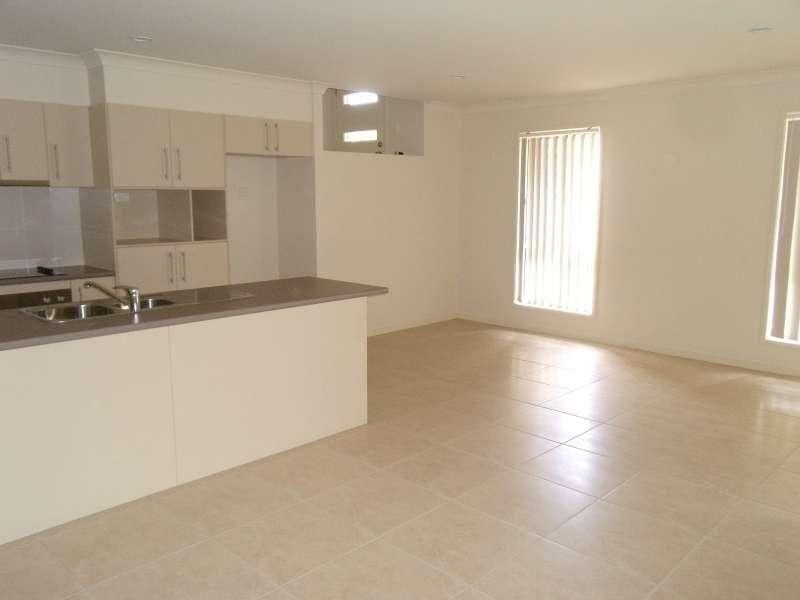 1/19 Murray Court, Upper Coomera QLD 4209