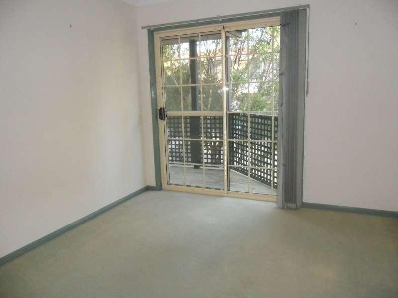 9/32 Billington Street, Labrador QLD 4215