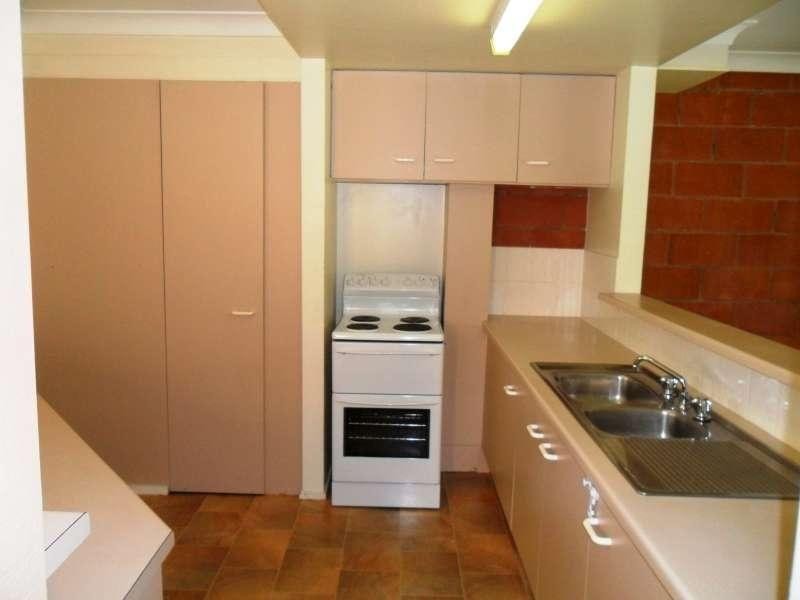 4/111 Little Usher Avenue, Labrador QLD 4215