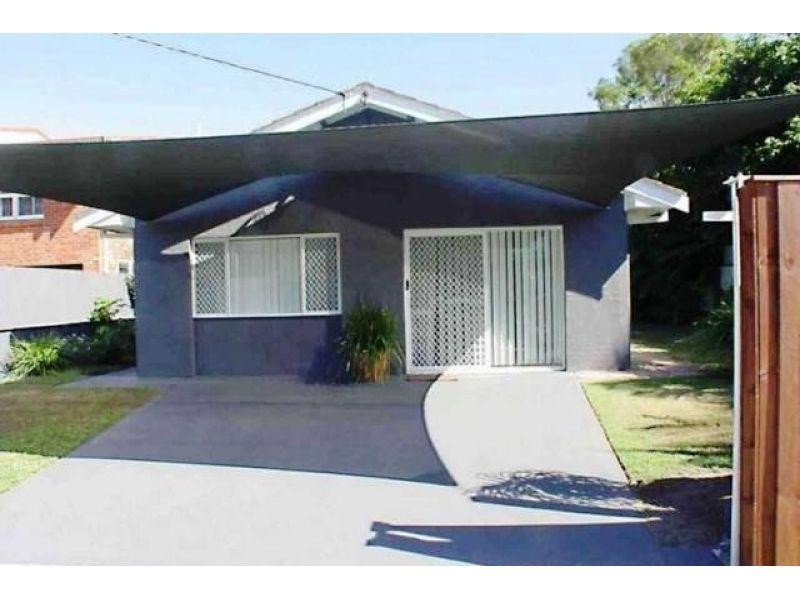 1/38 Middle Street, Labrador QLD 4215