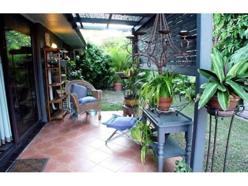 1/38 Middle Street, Labrador QLD 4215