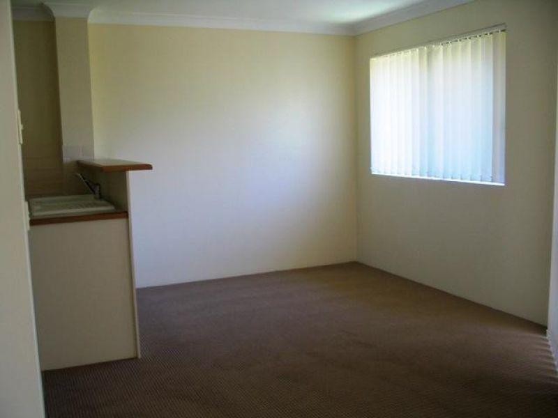 12/35 Huth Street, Labrador QLD 4215