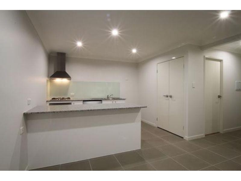 2/20 Homeland Crescent, Warner QLD 4500