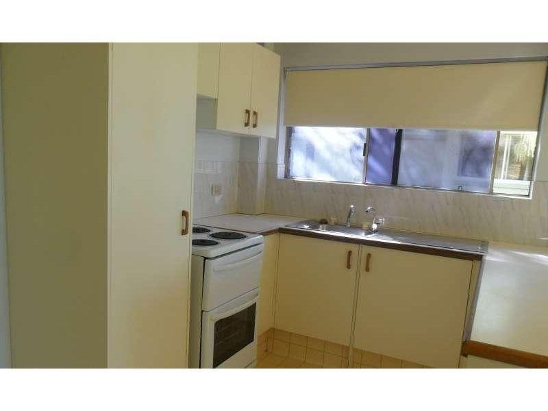 7/144 Marine Parade, Southport QLD 4215