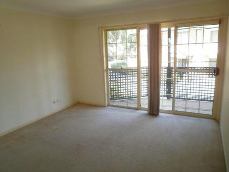 11/32 Billington Street, Labrador QLD 4215