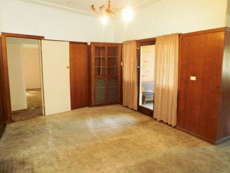 97 Johnston Street, Southport QLD 4215