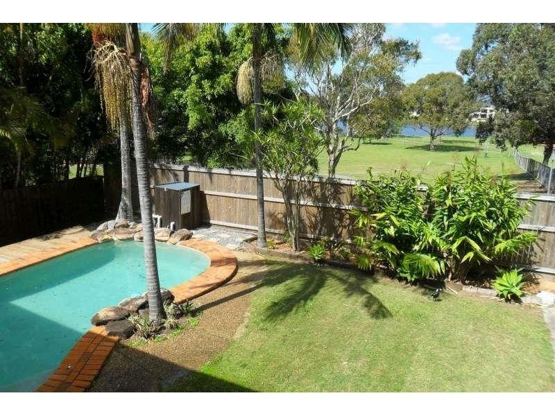 108 Bamboo Avenue, Benowa QLD 4217