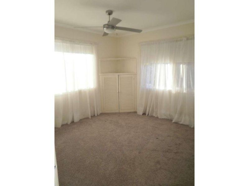 108 Bamboo Avenue, Benowa QLD 4217