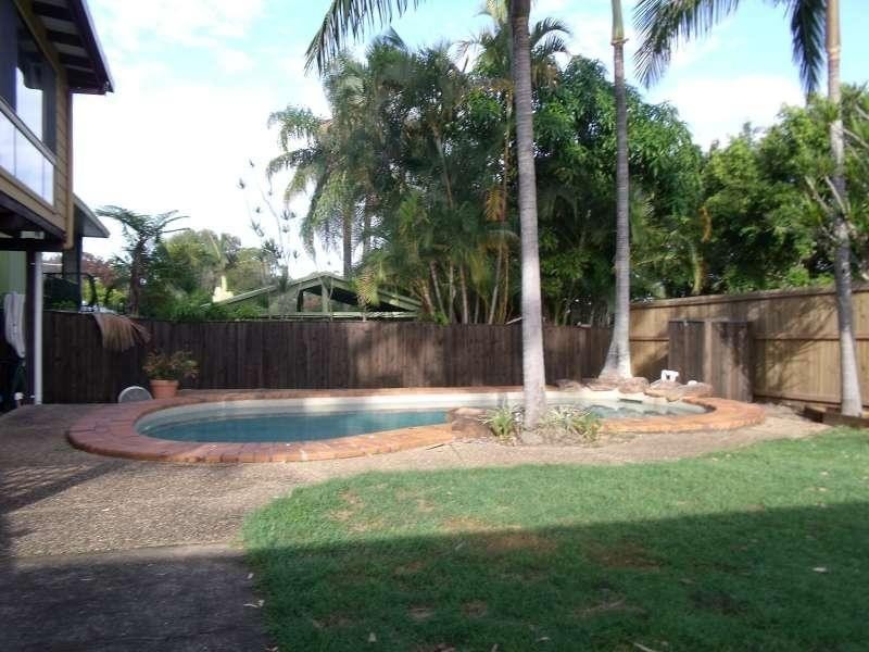 108 Bamboo Avenue, Benowa QLD 4217