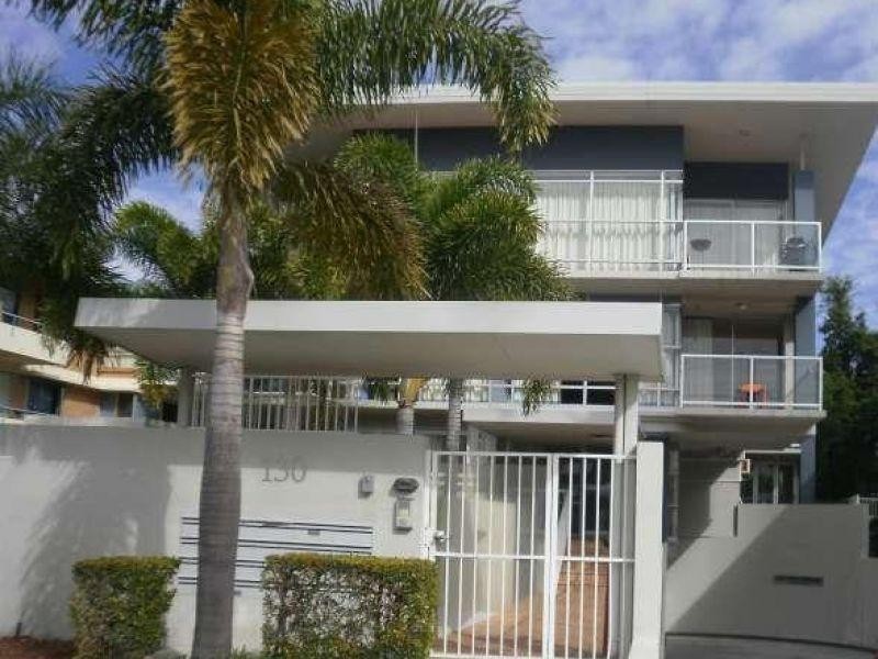 2/130 Marine Parade, Southport QLD 4215