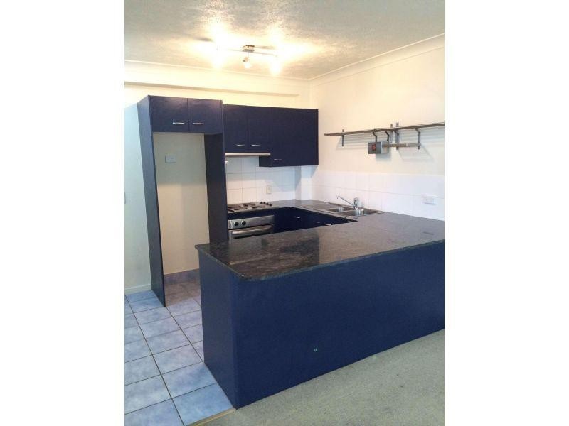 2/130 Marine Parade, Southport QLD 4215