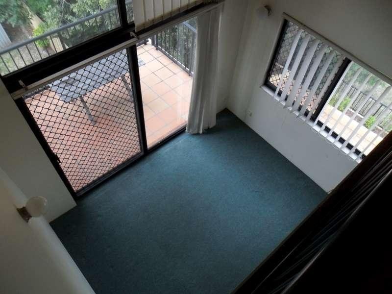 14/143 Frank Street, Labrador QLD 4215