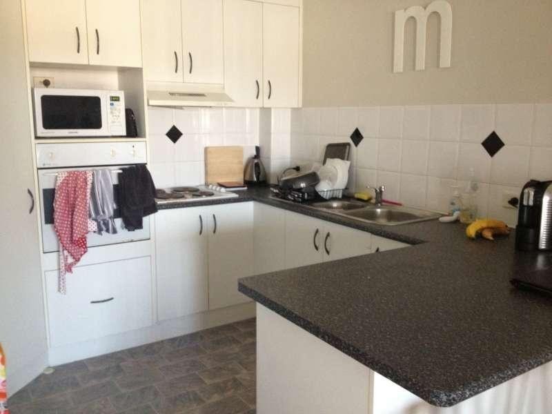 11/28 Sykes Street, Southport QLD 4215