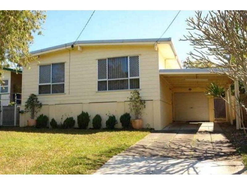 12 Wynflo Street, Labrador QLD 4215