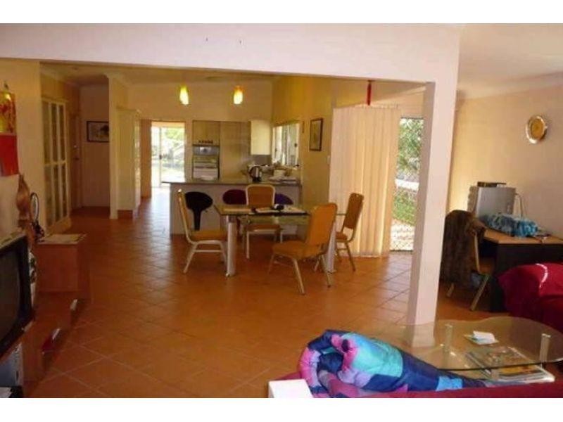 12 Wynflo Street, Labrador QLD 4215