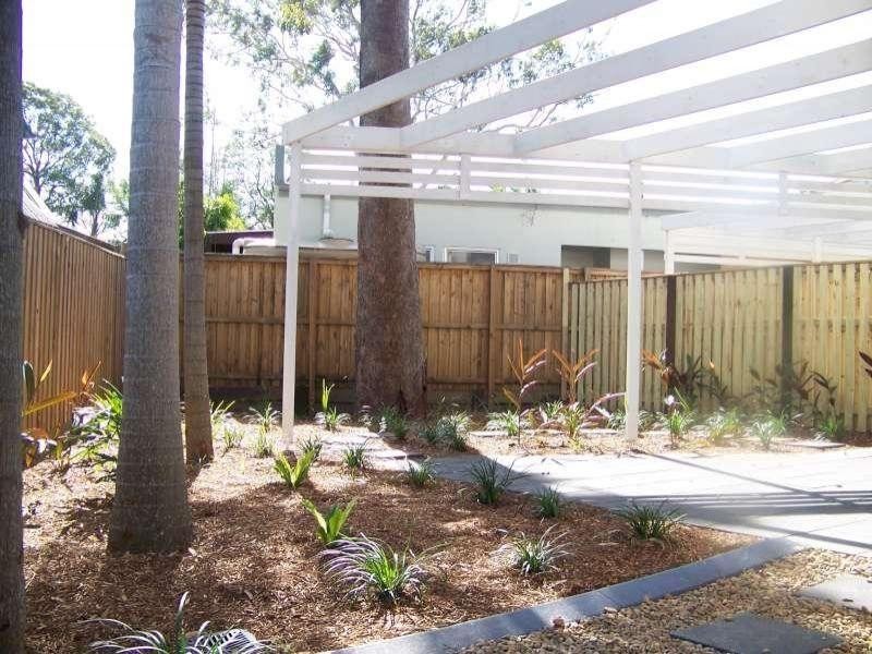 4/135 Falconer Street, Southport QLD 4215