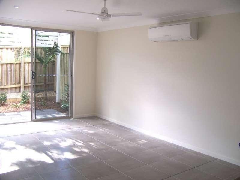 4/135 Falconer Street, Southport QLD 4215