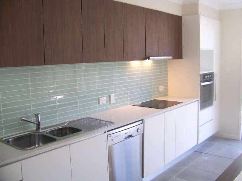 4/135 Falconer Street, Southport QLD 4215