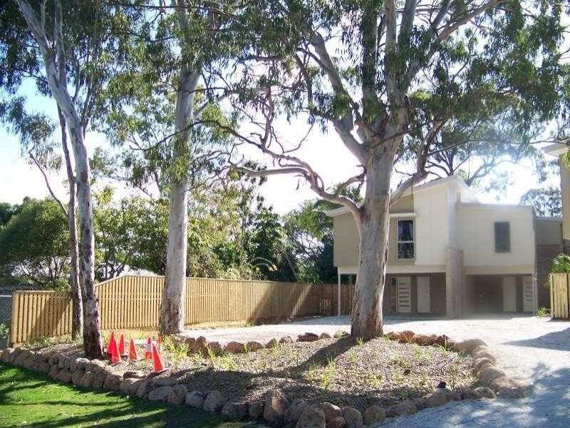 4/135 Falconer Street, Southport QLD 4215