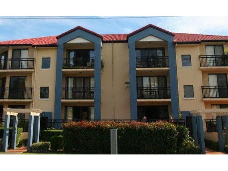 11/5-7 Railway Street, Southport QLD 4215