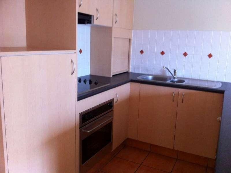 11/5-7 Railway Street, Southport QLD 4215