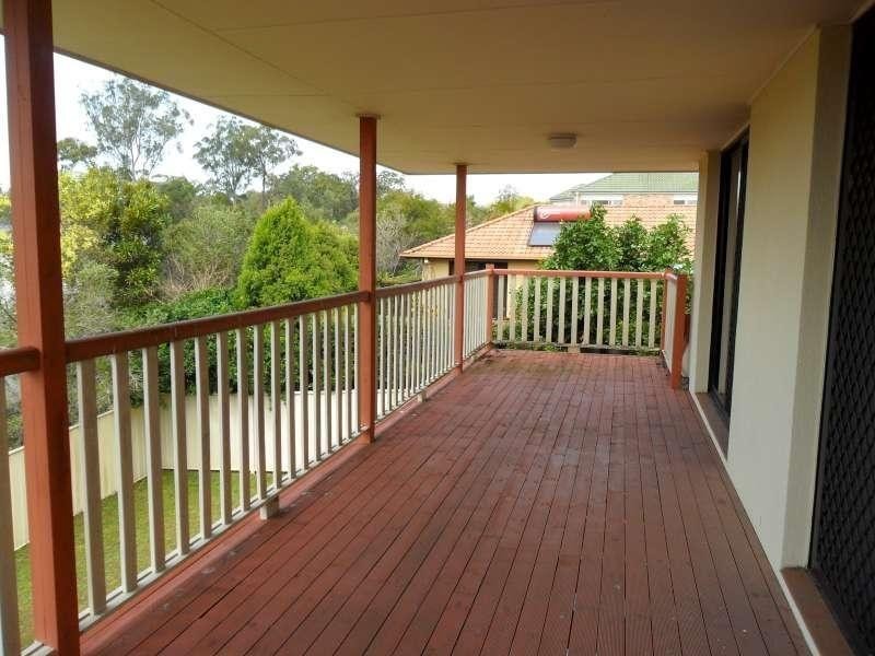 33 Ingles Circuit, Arundel QLD 4214