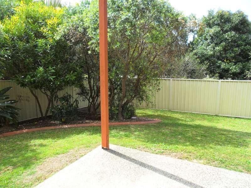 33 Ingles Circuit, Arundel QLD 4214