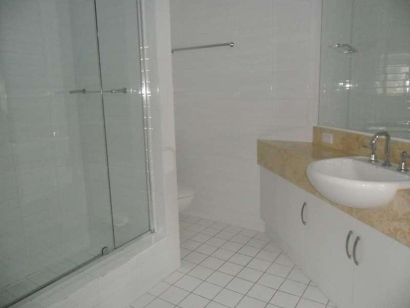 1/3527 Main Beach Parade, Main Beach QLD 4217